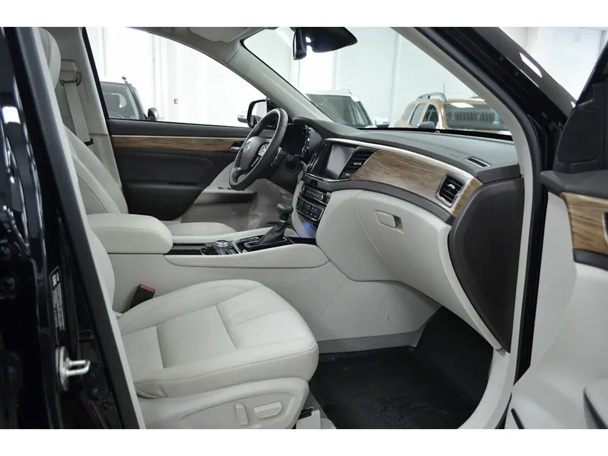 GAC GS8
