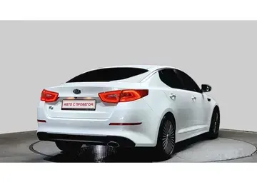 Kia K5 Вид 3
