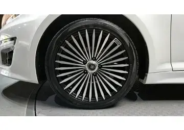 Kia K5 Вид 4