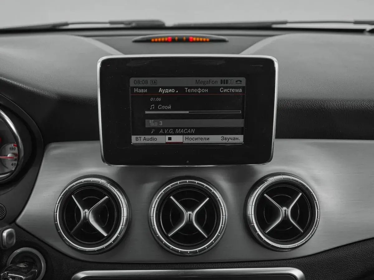 Mercedes benz CLA