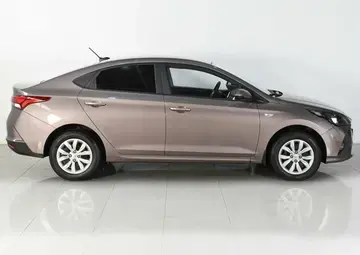 Hyundai Solaris Вид 4