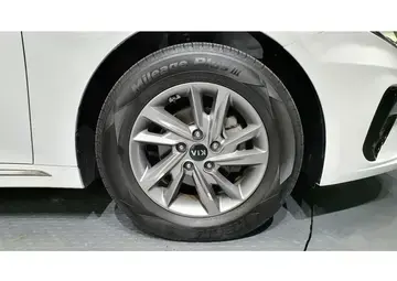 Kia K5 Вид 5