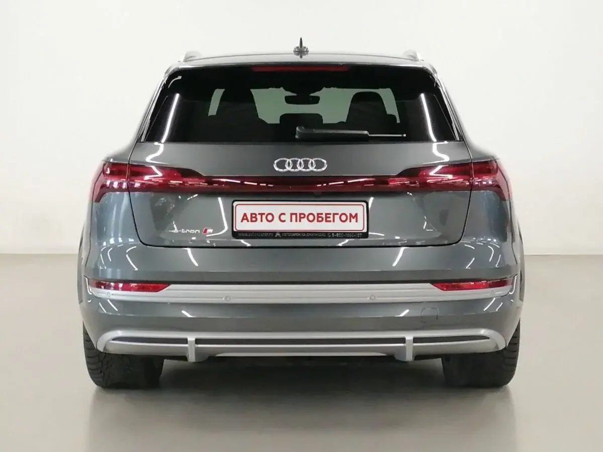 Audi e-tron S