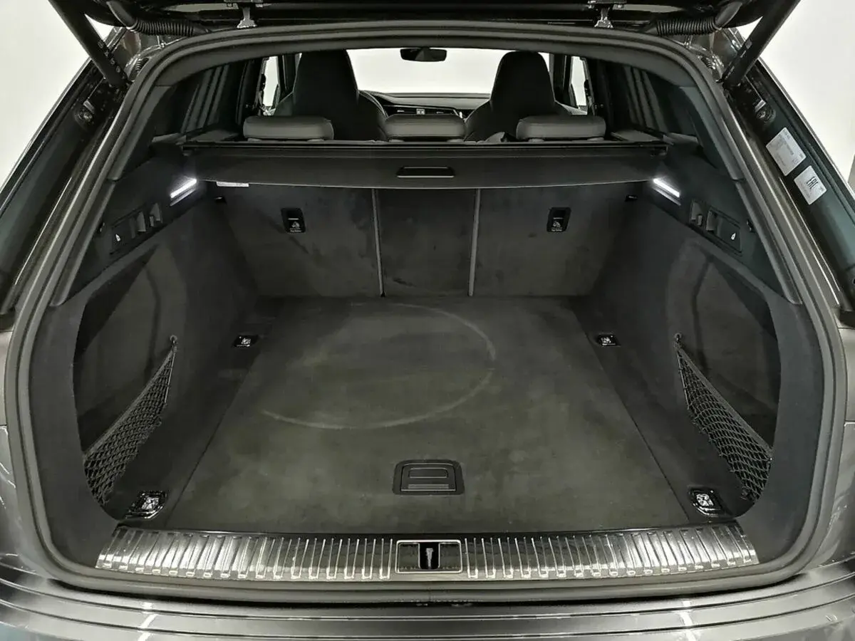 Audi e-tron S
