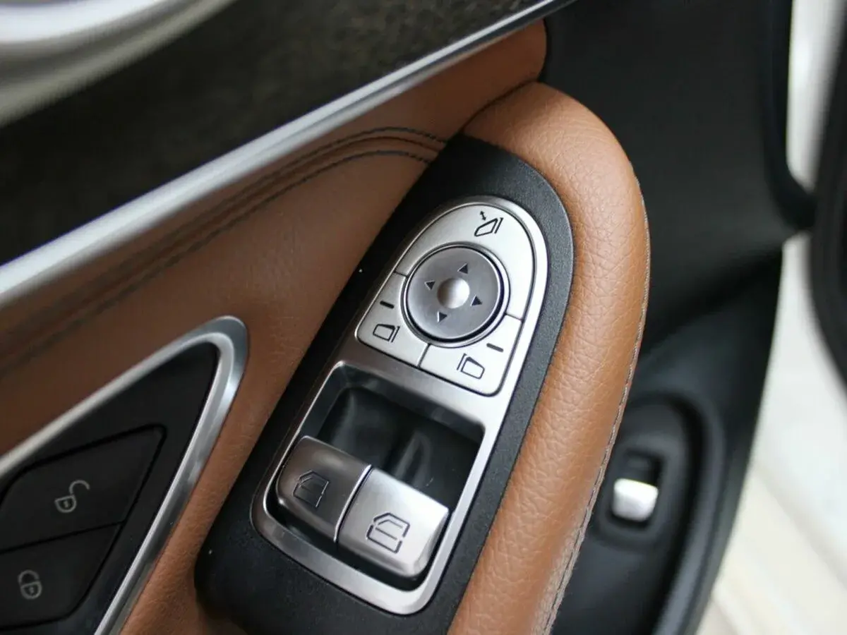Mercedes benz C-Класс