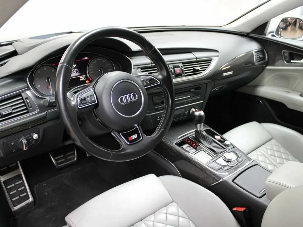 Audi S7