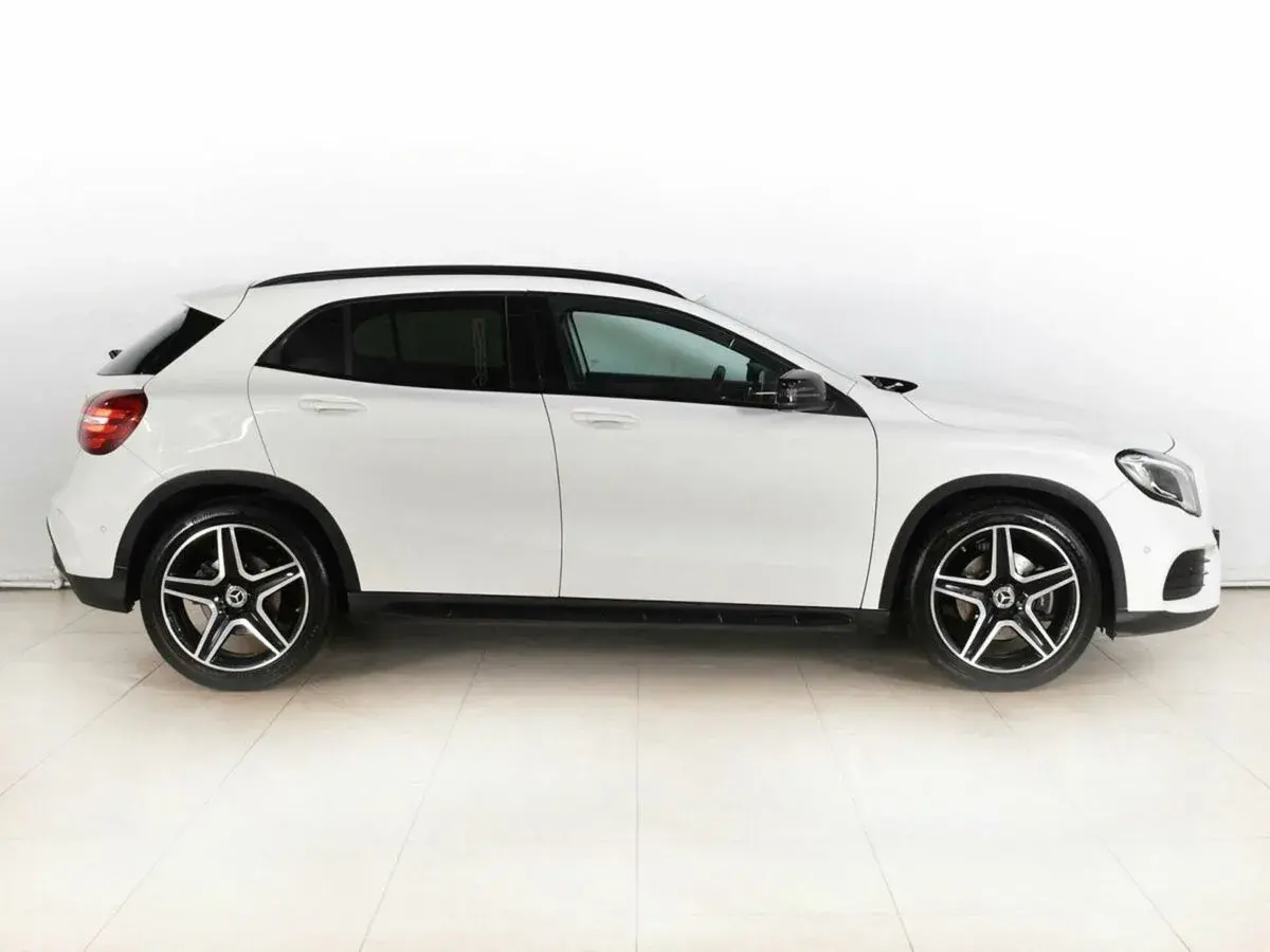 Mercedes benz GLA