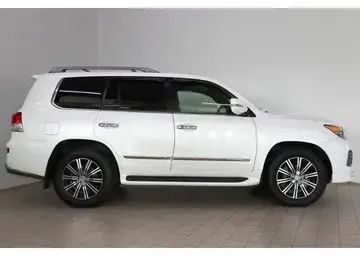 Lexus LX Вид 3