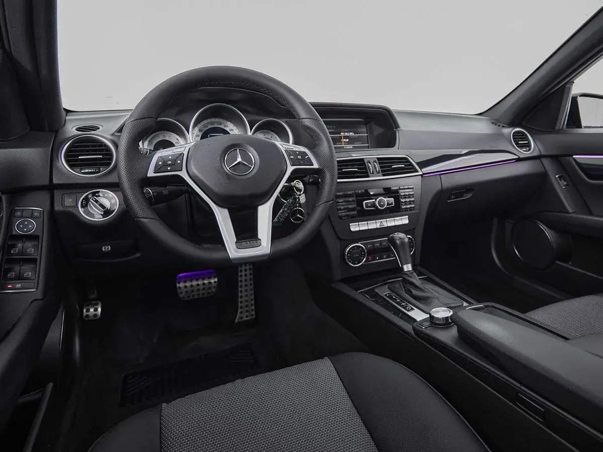 Mercedes benz C-Класс