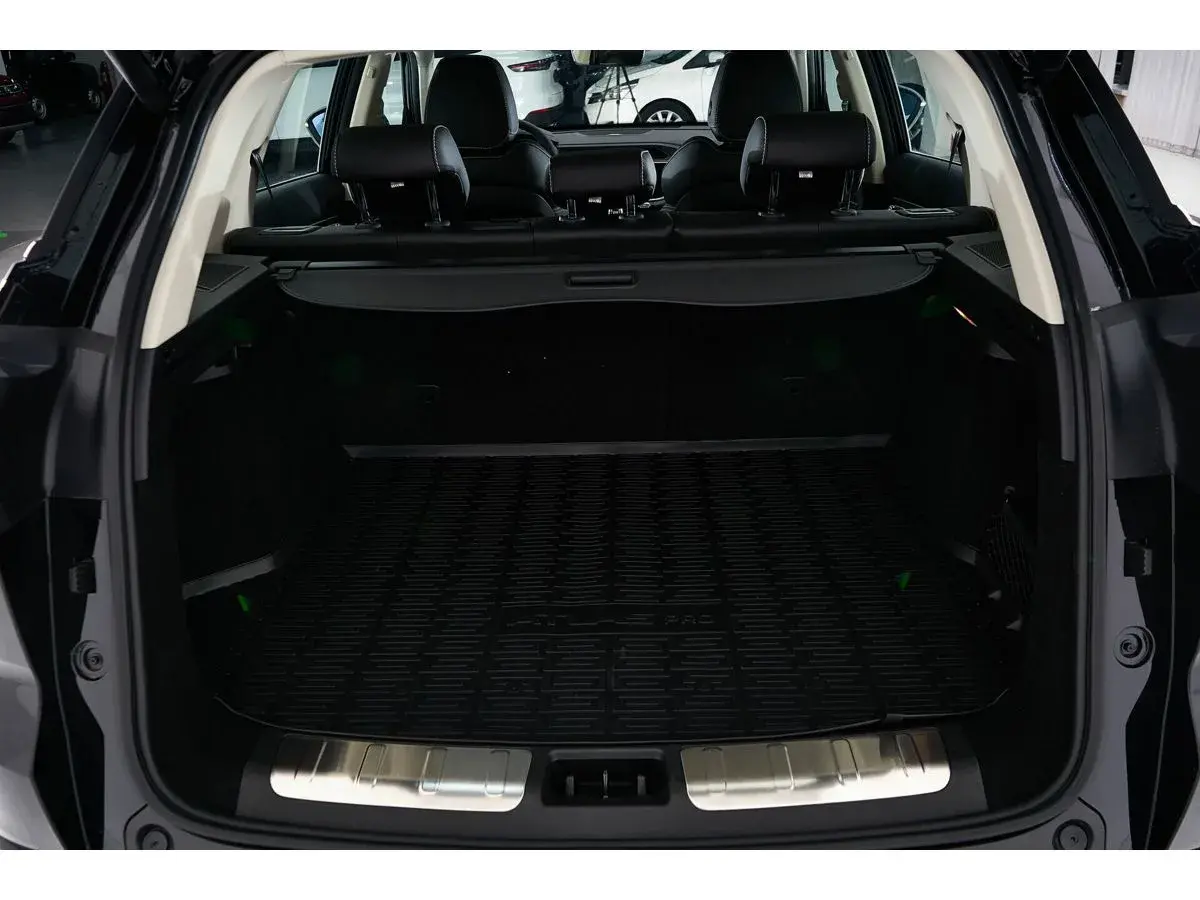 Geely Atlas Pro