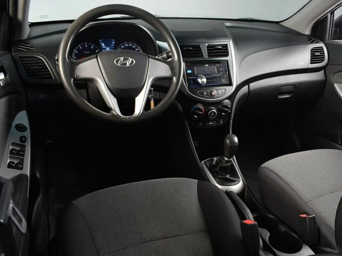 Hyundai Solaris