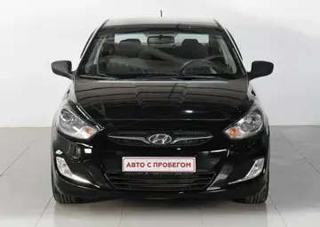 Hyundai Solaris Вид 2