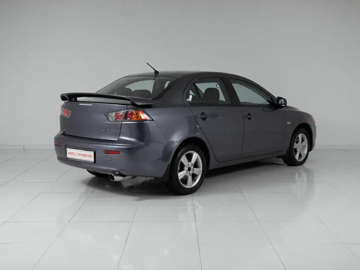 Mitsubishi Lancer