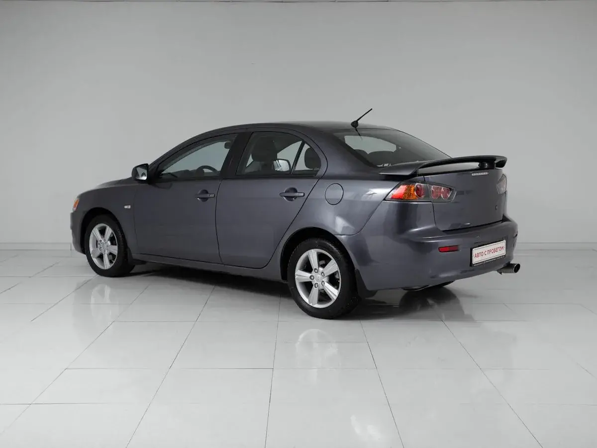 Mitsubishi Lancer