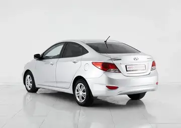 Hyundai Solaris Вид 5