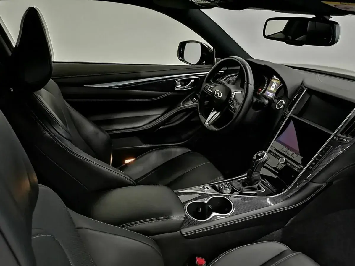 Infiniti Q60
