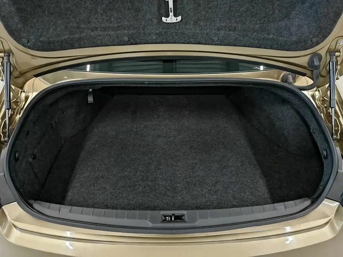 Infiniti Q60