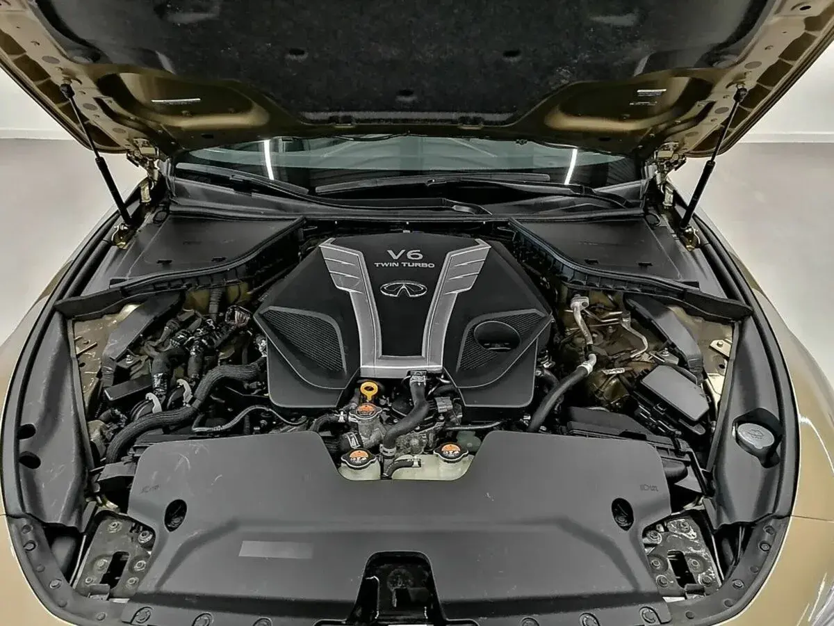 Infiniti Q60
