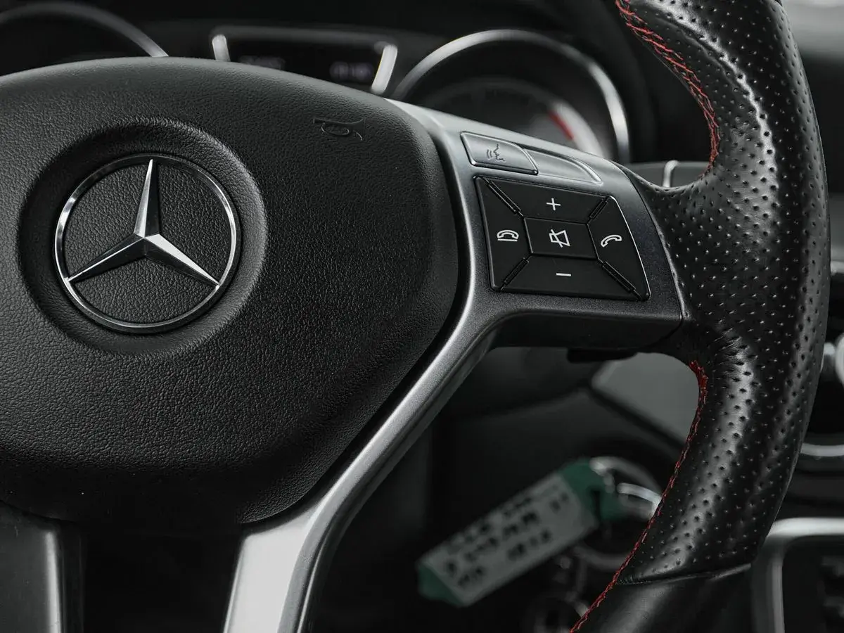Mercedes benz CLA