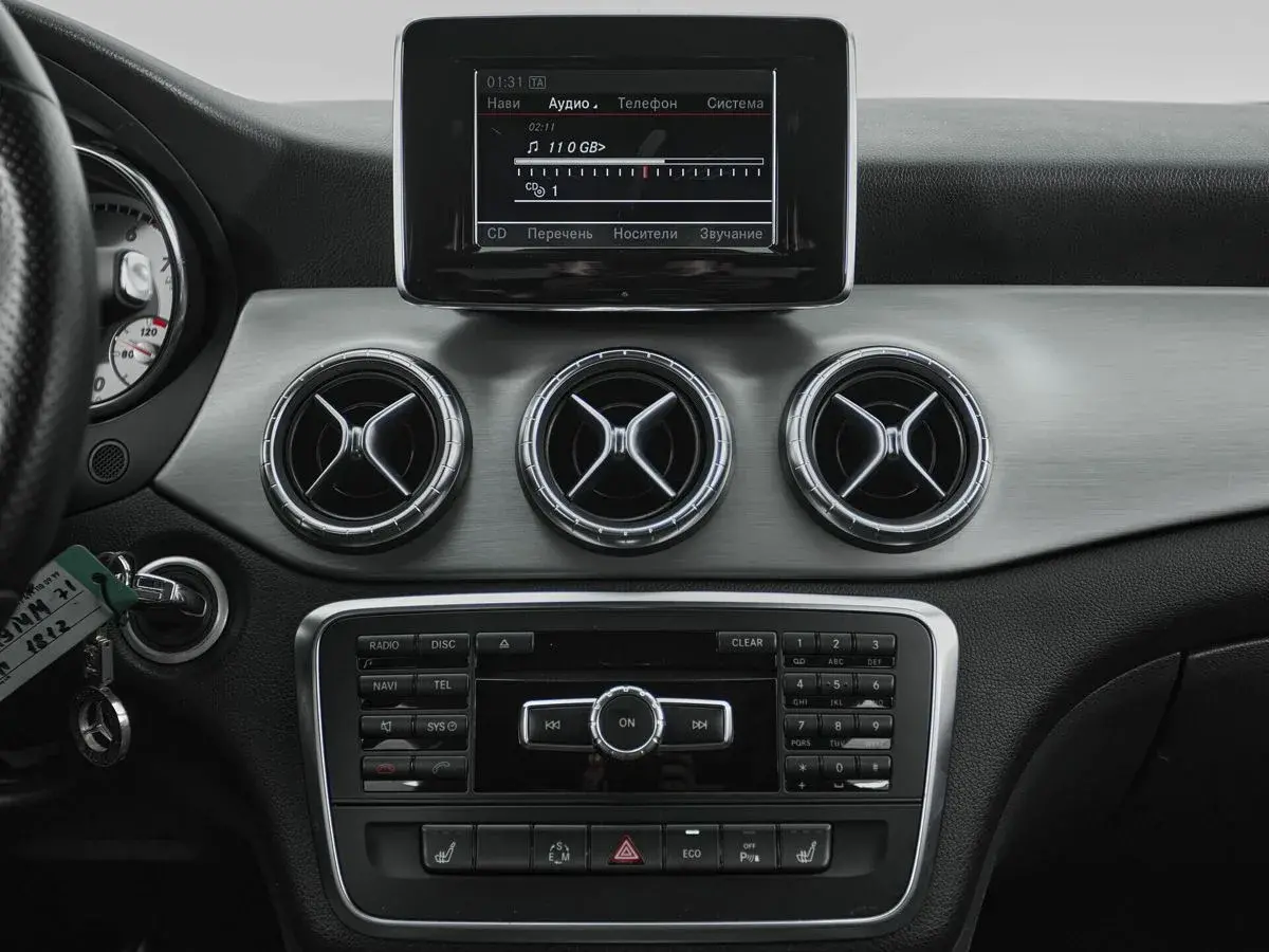Mercedes benz CLA