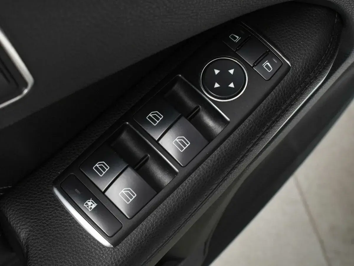 Mercedes benz E-Класс