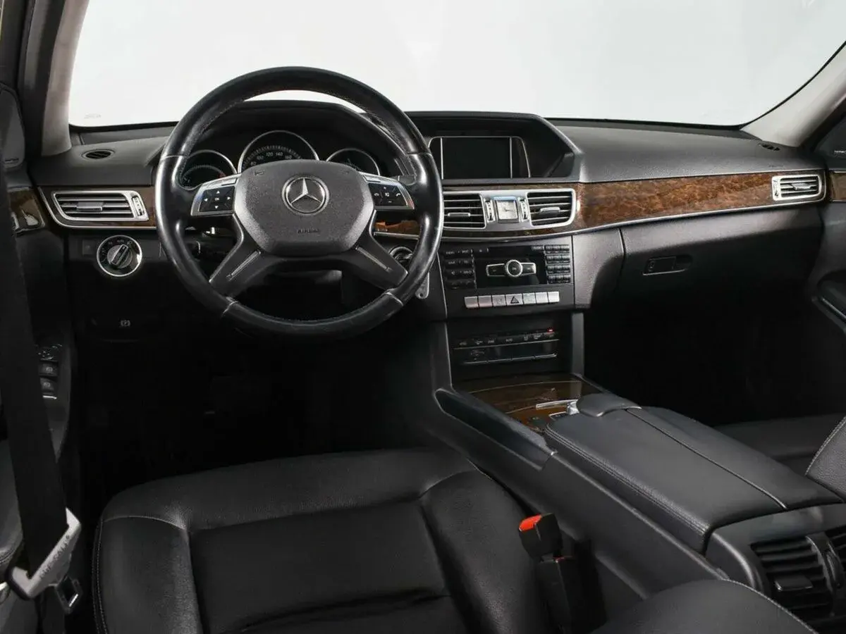 Mercedes benz E-Класс