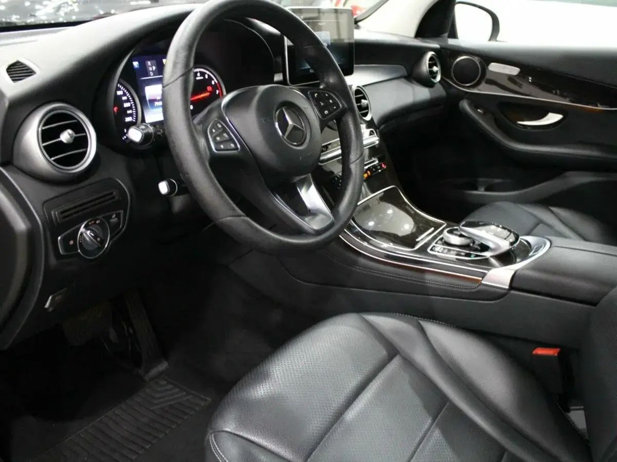 Mercedes benz GLC AMG