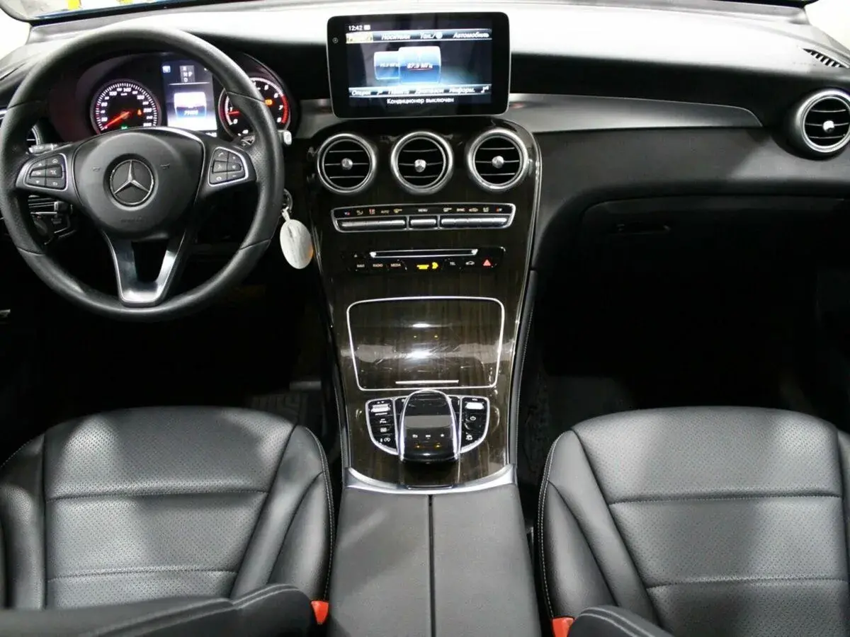 Mercedes benz GLC AMG