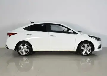 Hyundai Solaris Вид 4