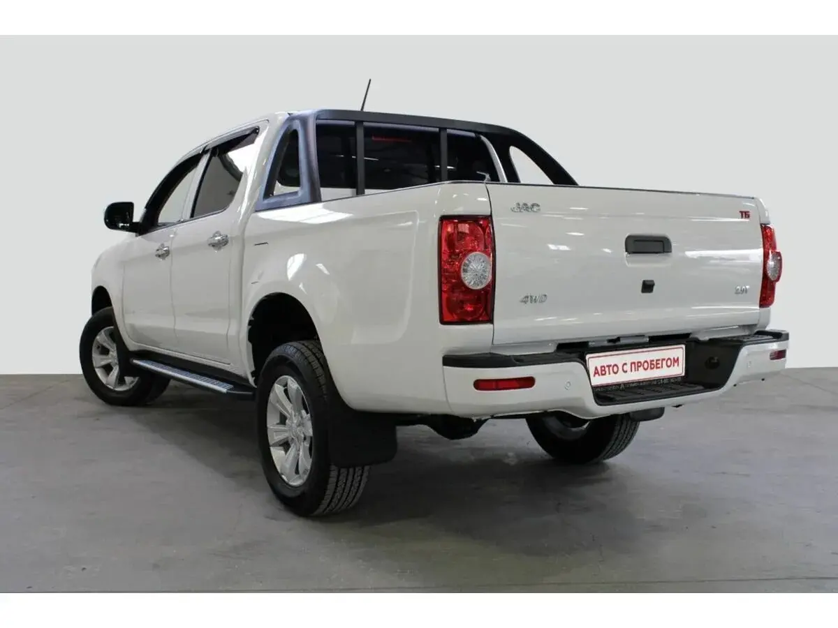 Jac T6