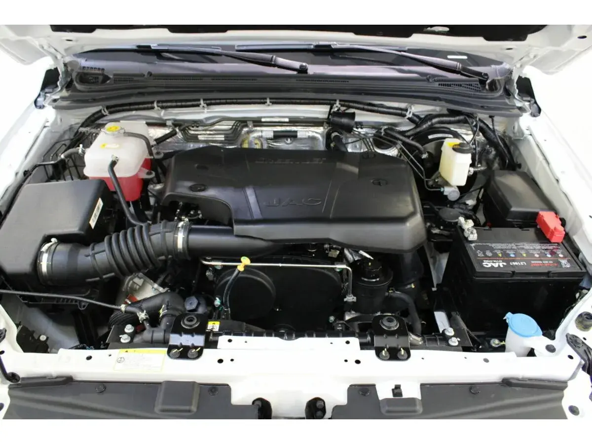 Jac T6