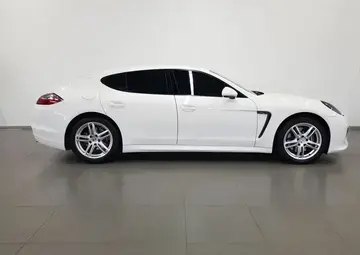 Porsche Panamera Вид 3