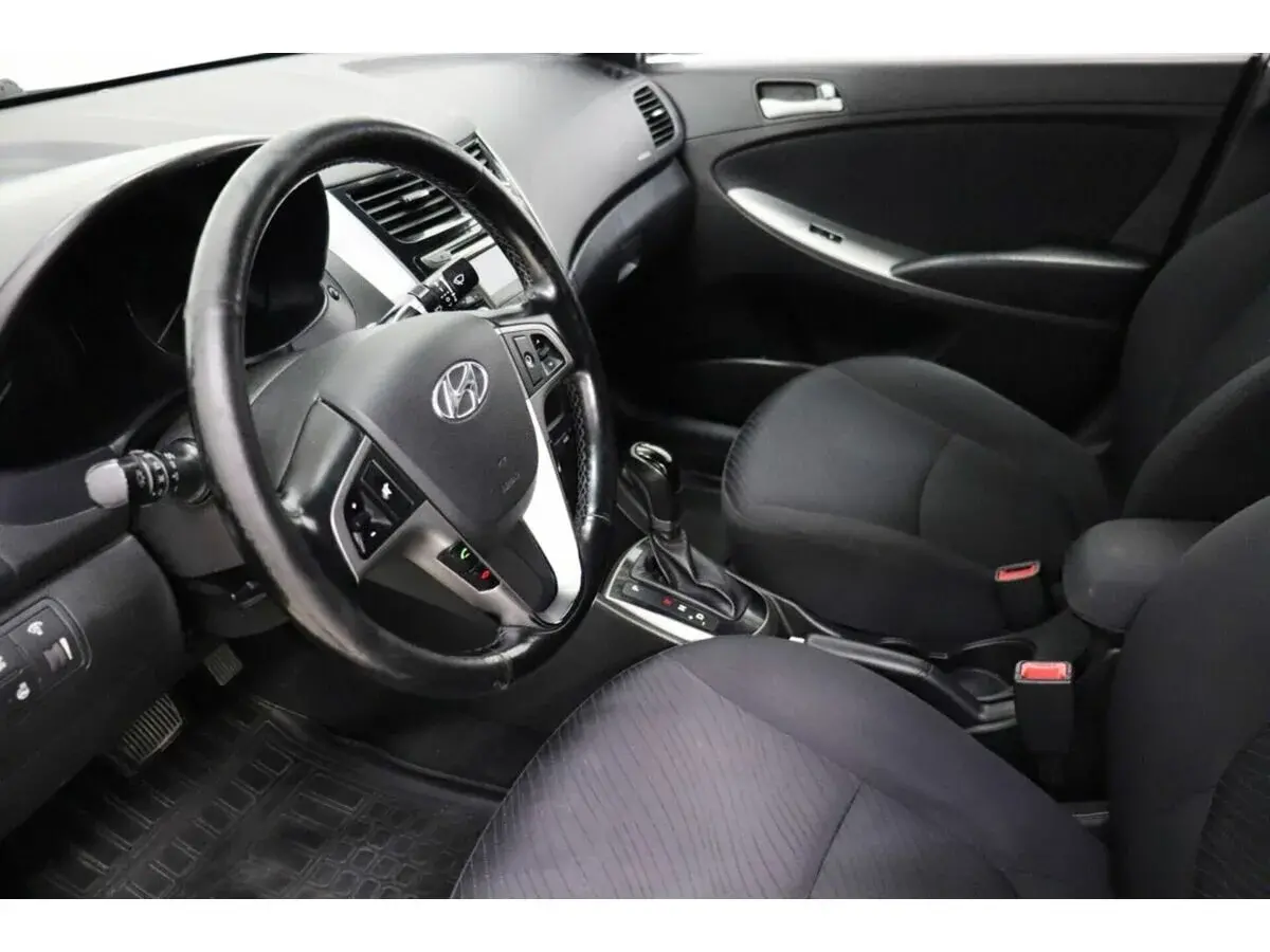 Hyundai Solaris