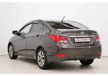 Hyundai Solaris Вид 4
