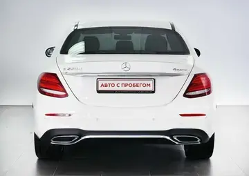Mercedes benz E-Класс Вид 4