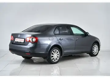 Volkswagen Jetta Вид 5