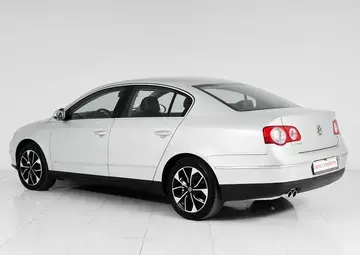 Volkswagen Passat Вид 4