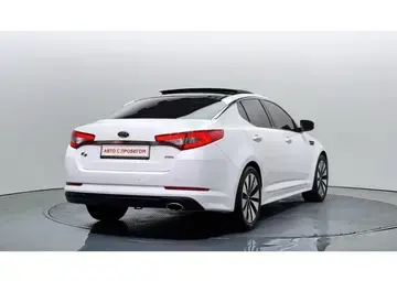 Kia K5 Вид 3