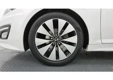 Kia K5 Вид 5