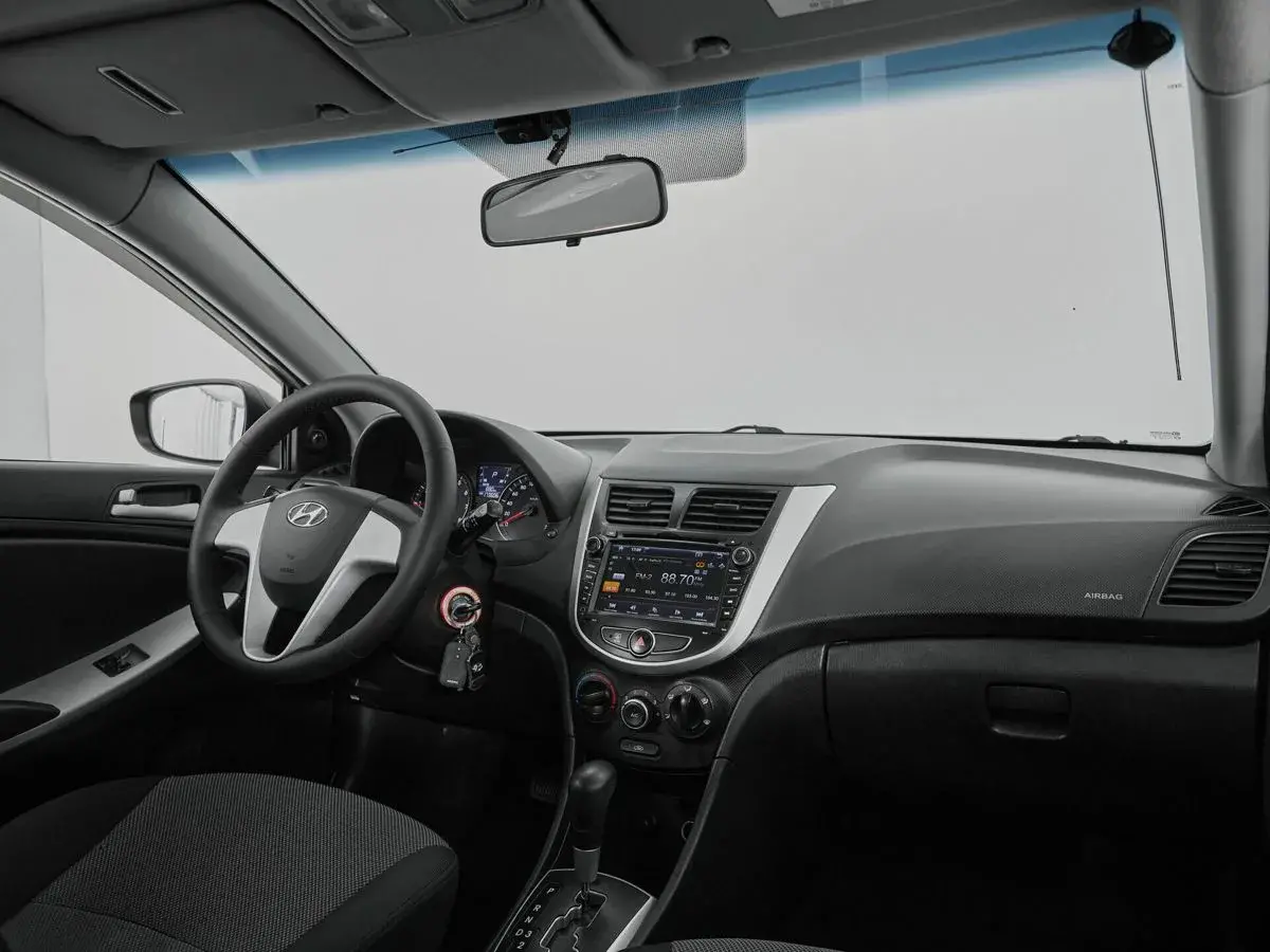 Hyundai Solaris