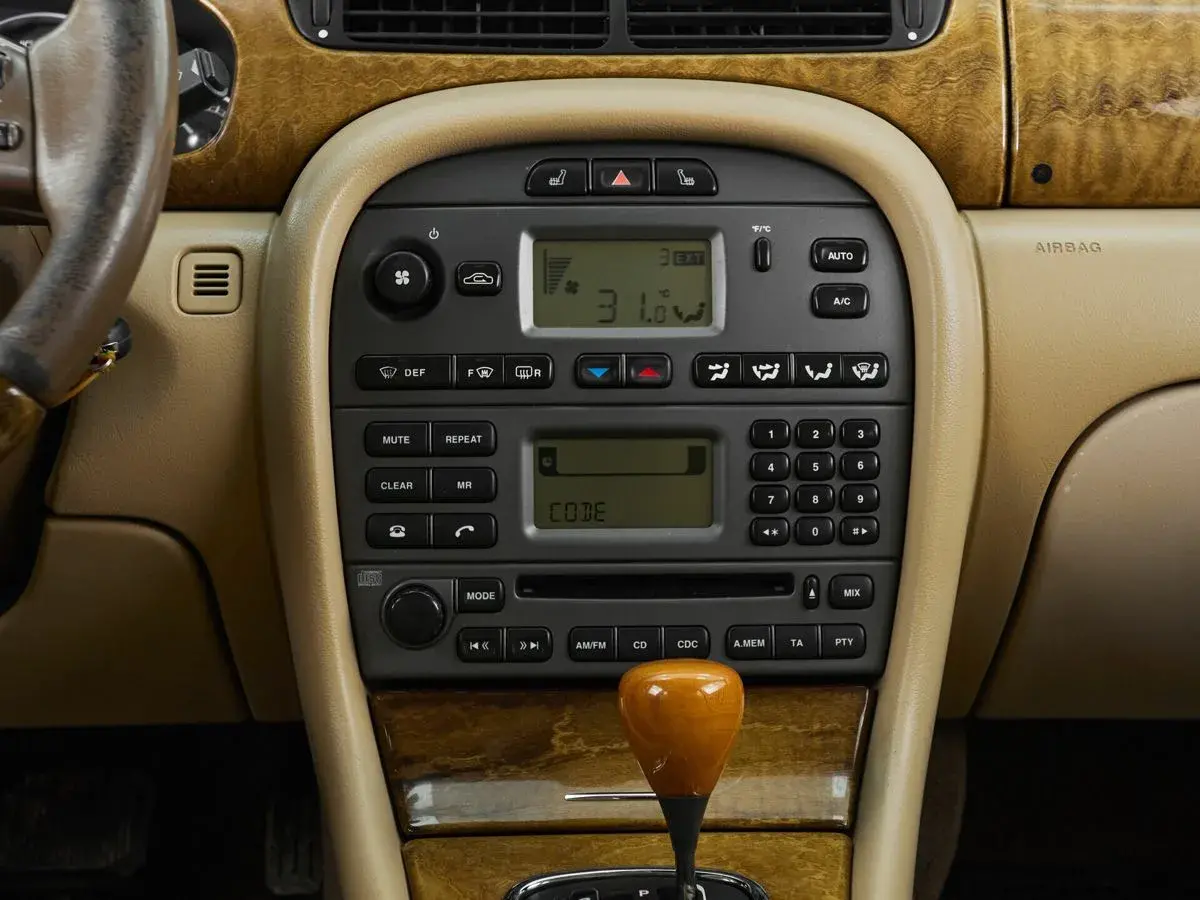 Jaguar X-Type