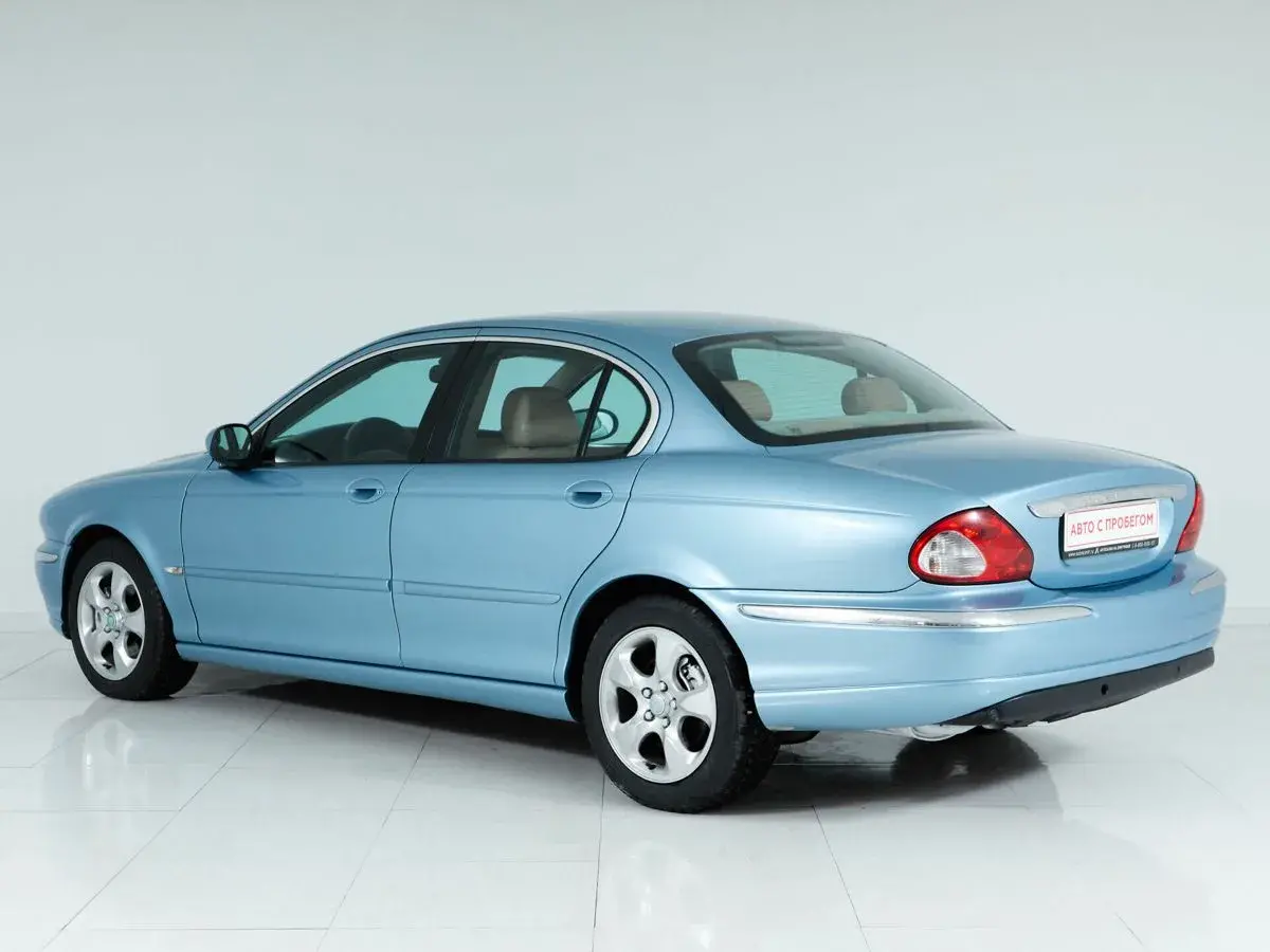 Jaguar X-Type