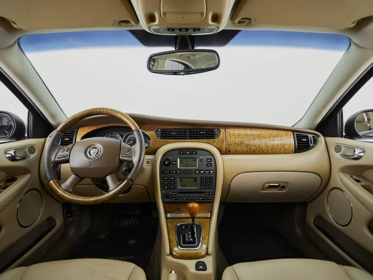 Jaguar X-Type