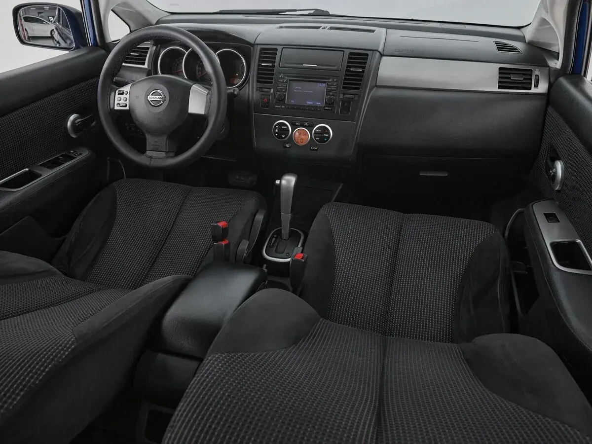 Nissan Tiida