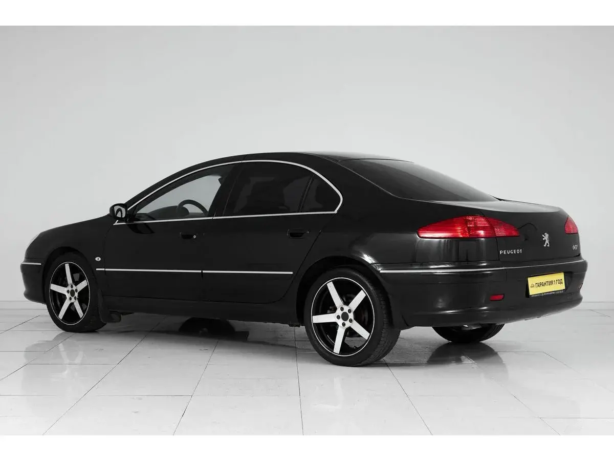 Peugeot 607