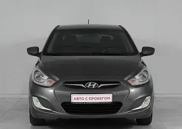 Hyundai Solaris Вид 2