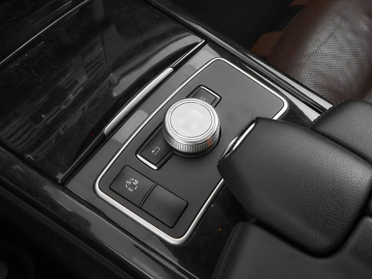 Mercedes benz E-Класс