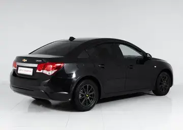 Chevrolet Cruze Вид 4
