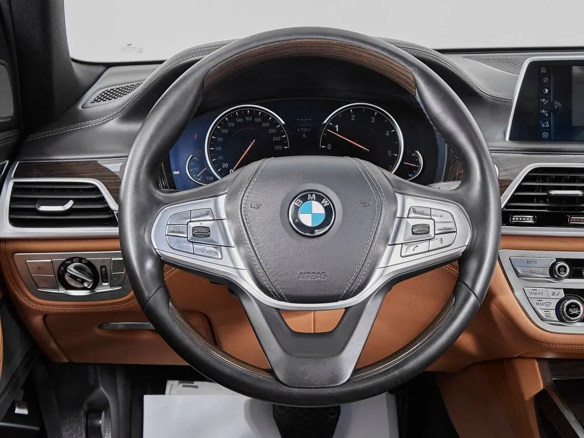 BMW 7 серии