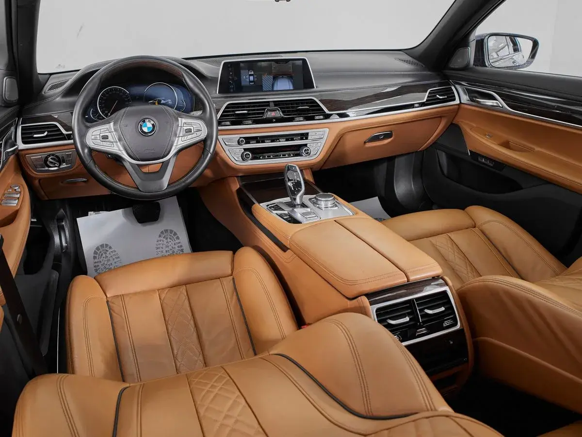 BMW 7 серии